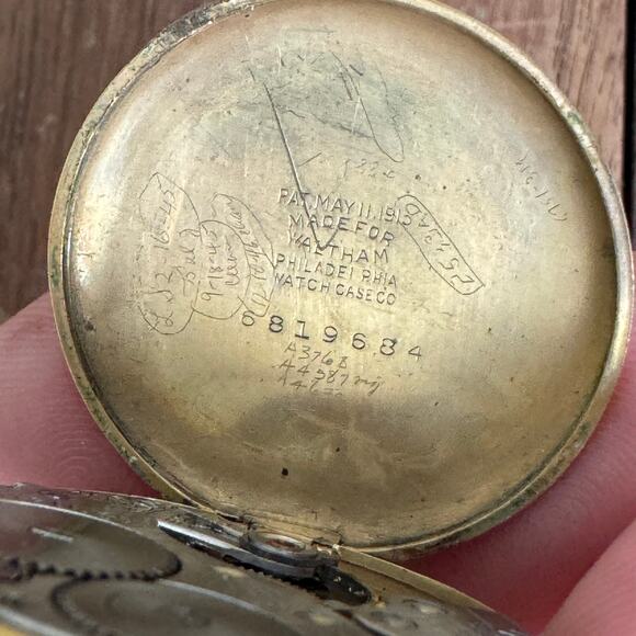 Antique Early American Waltham patent May 11, 1915 Gold Automatic Pocket Watch - Picture 10 of 12